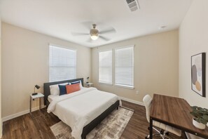 2 bedrooms, desk, iron/ironing board, travel crib