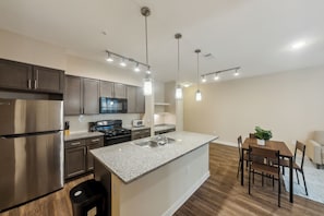 Fridge, microwave, oven, stovetop - Cullen 6103 I New Construction 1Bd Apt I Gated (Houston)