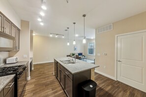 Fridge, microwave, oven, stovetop - Cullen 6103 I New Construction 1Bd Apt I Gated (Houston)