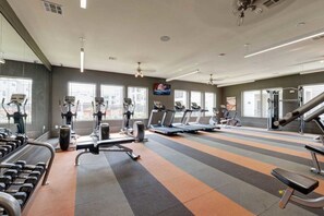 Fitness facility - C Creek  4306 I New Construction Bd Apt I Gated (Houston)