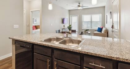 C Creek  8302 I New Construction 2Bd Apt I Gated
