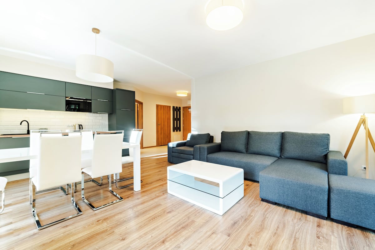 Appartement (217) | Woonruimte | Flatscreentelevisie