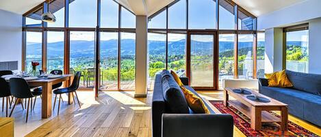 Apartment (260) | Living area | Flat-screen TV