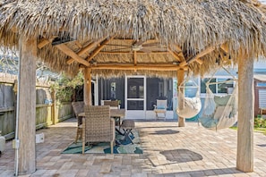 Outdoor dining - 3BR home w/ pool & parking (Cocoa Beach)