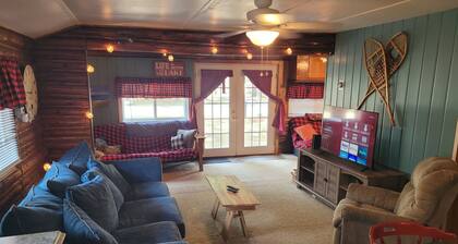 NEW! Chappy's Cabin - Very Cute, Comfy, and Traditional!