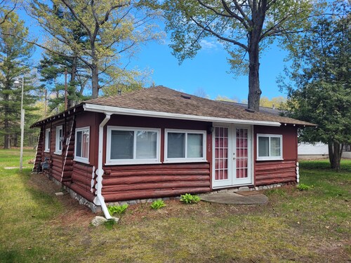 Catalina - Very Cute, Comfy, and Traditional!  Includes Window A/C Unit and 2 Kayaks!