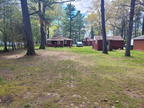Exterior - Chappy's Cabin - Very Cute, Comfy, and Traditional! (Oscoda)