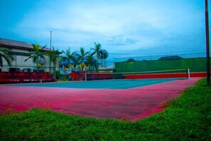 Tennis court - STRONG MARK APARTMENTS (Abuja)