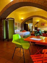 Junior Apartment, Partial Sea View | 1 bedroom, individually decorated, individually furnished, free WiFi