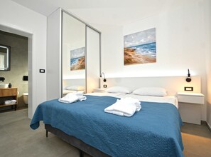 Villa (Four Bedroom Villa with Pool)