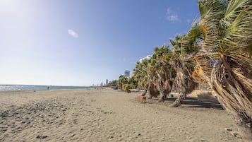 Vila, 5 kamar tidur, kolam renang pribadi, pemandangan kebun | Pantai