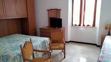 1 camera, ferro/asse da stiro, Wi-Fi, lenzuola