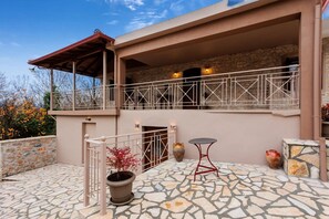 Apartment - Arcadia Getaway - Levidi Sani 11 Suite (Tripoli)