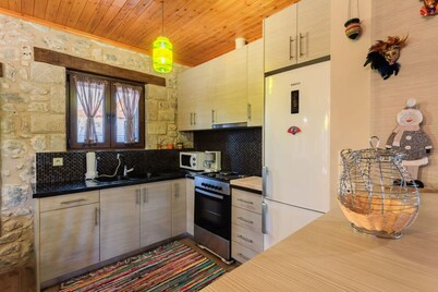 Arcadia Getaway - Levidi Sani 11 Suite