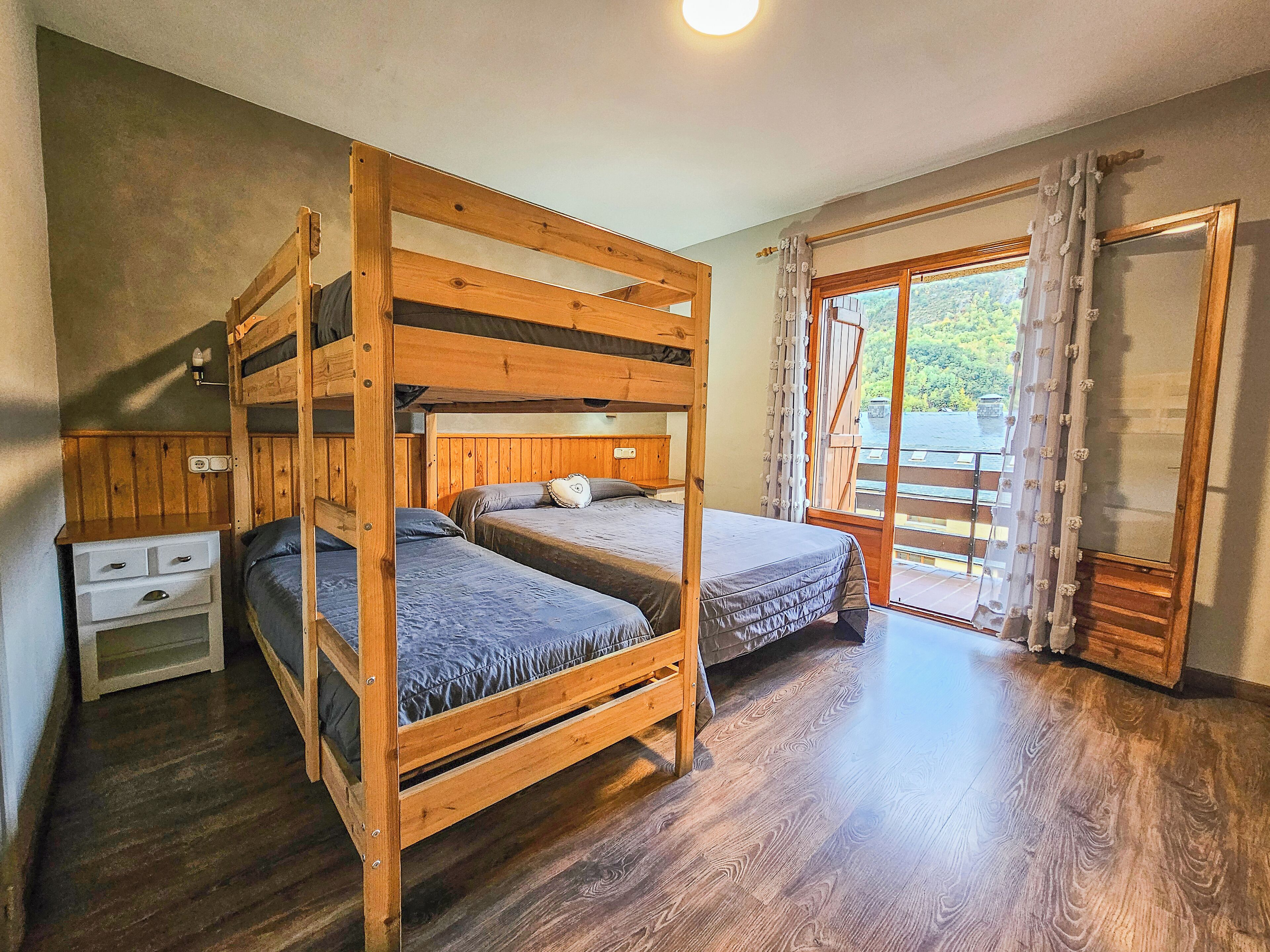 Chambre, plusieurs lits, non-fumeur