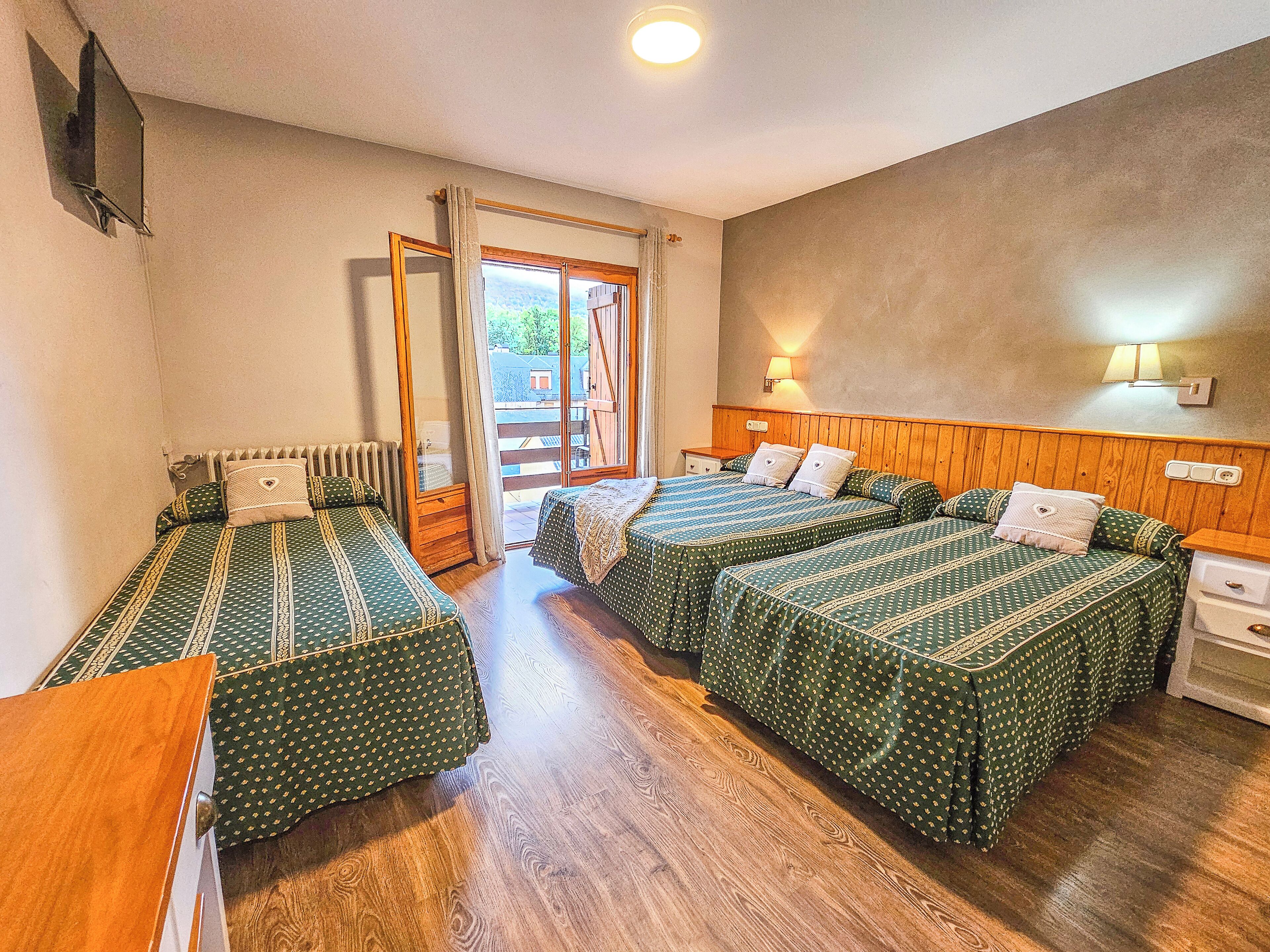 Chambre Familiale, plusieurs lits, non-fumeur