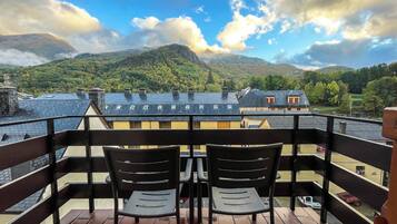 Family Room, Multiple Beds, Non Smoking | Terrace/patio