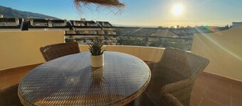 2-bed Apartment - Sea View - 10m From Puerto Banus