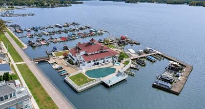 New Build 2024 | Spacious | Hot Tub | Pet-Friendly