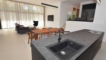 Villa (Four Bedroom Villa) | Cuisine privée