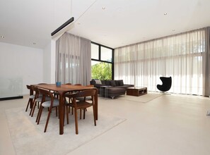 Villa (Four Bedroom Villa) | Dining room - Luxurious Sorici Villa With Private Pool and Mediterranean Landscape (Kanfanar)