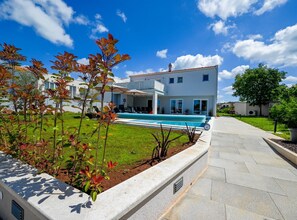 Villa (Four Bedroom Villa with Pool) | Exterior - Matohanci Dazzling Villa With Pool (Kanfanar)