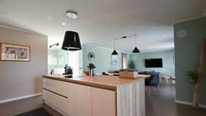 Villa (Four Bedroom Villa with Pool) | Eget kjøkken