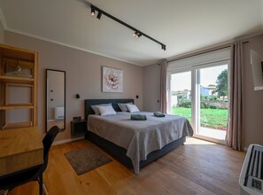 Villa (Four Bedroom Villa with Pool) | 4 bedrooms, free WiFi - Matohanci Dazzling Villa With Pool (Kanfanar)