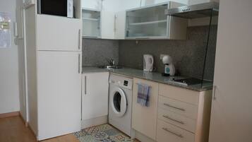 Comfort Apartment | Private kitchen | Fridge, microwave, stovetop, dishwasher
