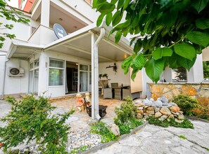 Apartment (Two Bedroom Apartment with Terrace) | Exterior