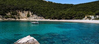 Spacious Villa With Pool and Garden in Stokovci