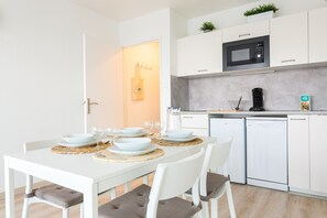 Dining - Flat for 4 with seaview, Bénodet (Bénodet)