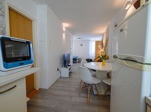 Studio (Studio Apartment) | Cuisine privée | Réfrigérateur