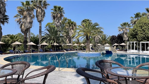 PALMA VILLAGE HOTEL by Greek Pride