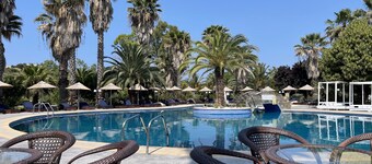 PALMA VILLAGE HOTEL by Greek Pride