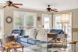 House (1 Bedroom) | Interior