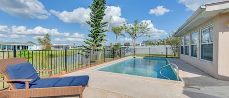 House (3 Bedrooms) | Front of property