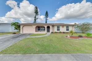House (3 Bedrooms) | Interior - Family Friendly! Games! Waterfront North Port Home (North Port)