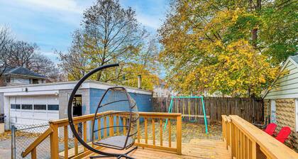 1 Mi to Dtwn: Colorful Binghamton Home