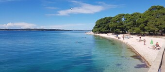 Cozy Apartment With Shared Pool