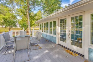 House (3 Bedrooms) | Interior - Walk to Ocean: Home w/ Deck in North Myrtle Beach (North Myrtle Beach)