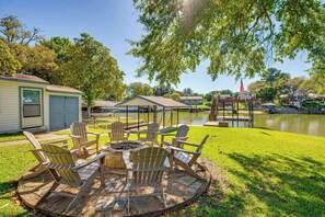 House (3 Bedrooms) | Front of property