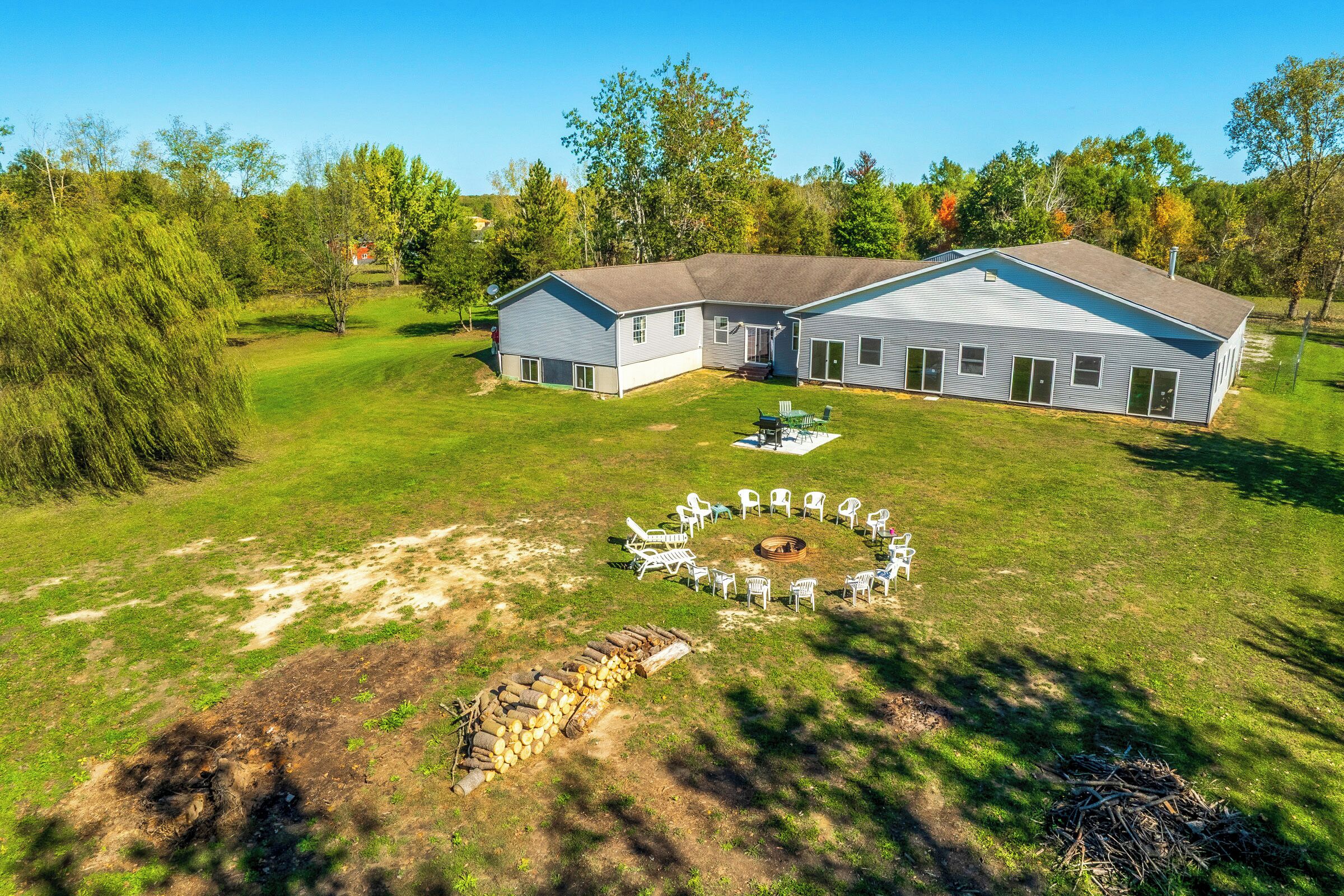 House (6 Bedrooms) | Interior