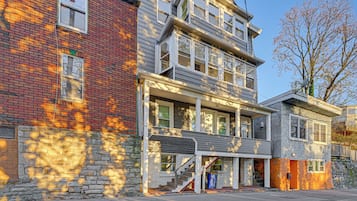 Apartment (2 Bedrooms) | Bahagian dalam