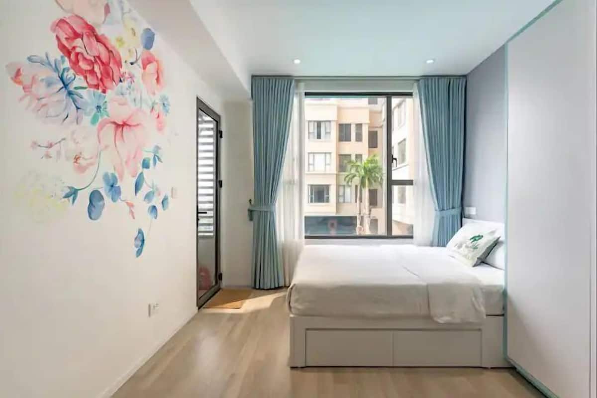 Standard Apartment, 1 Bedroom, City View | 1 bilik tidur, busa memori, peti besi dalam bilik, meja