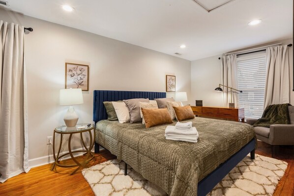 4 bedrooms, iron/ironing board, travel cot, free WiFi