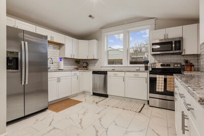 Hist. Frankfort: Hot Tub & Fire,  Bourbon Trail