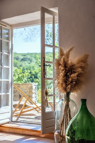 Mas Sojourn: A Peaceful Stone Retreat Near Uzès with Pool and Provençal Charm