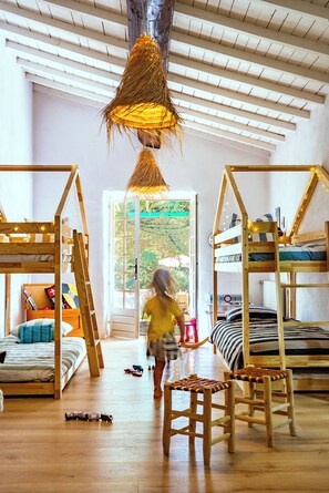4 habitaciones, wifi y ropa de cama
