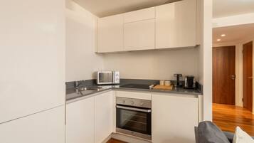 Apartment, Accessible | 2 bedrooms, desk
